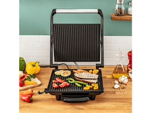 Charger l&#39;image dans la galerie, Un grill avec des légumes cuits. Le grill est noir, les légumes sont visibles sur le grill.
