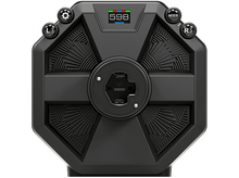 Charger l&#39;image dans la galerie, Un volant noir avec des boutons, un écran affichant des chiffres et un centre avec un logo sur fond blanc.
