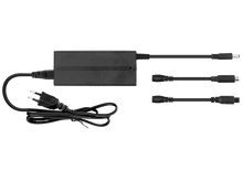 Charger l&#39;image dans la galerie, Adaptateur secteur noir avec câbles et connecteurs.
