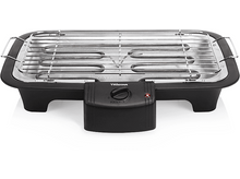 Charger l&#39;image dans la galerie, Gril électrique avec éléments chauffants et bouton de réglage de température. Base noire, grille argentée.
