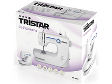 Charger l&#39;image dans la galerie, Boîte de machine à coudre avec des images de la machine et le texte &quot;Tristar&quot;.
