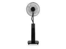 Charger l&#39;image dans la galerie, Un ventilateur sur pied noir. Il a une grille ronde et un panneau de commande numérique. Sur fond blanc.
