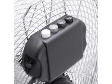 Charger l&#39;image dans la galerie, Gros plan d&#39;un ventilateur en métal. Le ventilateur possède un panneau de commande noir avec les boutons 0, 1, 2 et 3.
