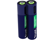 Charger l&#39;image dans la galerie, Deux piles cylindriques, bleues avec des dessus verts et du texte blanc.
