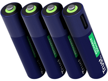 Charger l&#39;image dans la galerie, Quatre piles rechargeables bleues et argentées, légèrement inclinées, sur fond blanc.
