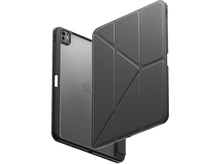 Charger l&#39;image dans la galerie, Coque d&#39;iPad noire, ouverte. L&#39;iPad est visible avec le logo Apple. La coque est repliée.
