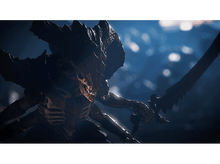 Charger l&#39;image dans la galerie, Un monstre avec une épée et un regard menaçant. Fond sombre avec une ville floue.
