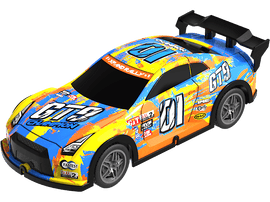 Voiture de course jouet, bleue et orange, avec autocollants et aileron.