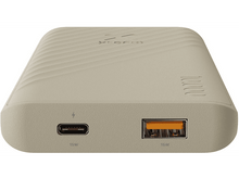 Charger l&#39;image dans la galerie, Batterie externe de couleur beige avec deux ports : USB-C et USB-A.
